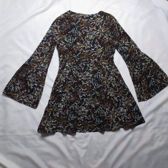 LUCCA womens DRESS black HOLIDAY boho BELL SLEEVES pleats SPLATTER SIZE M - Picture 11 of 11